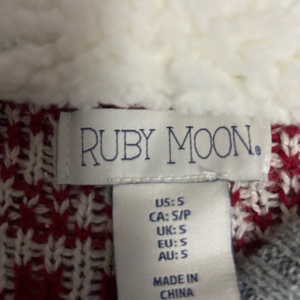 Ruby Moon Sz S Grey with Burgandy Women’s Hooded Knit Sweater - Picture 2 of 10